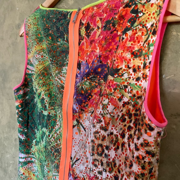 Elie Tahari Claudia Tropical Leopard Sleeveless Sheath Dress - Picture 6 of 11